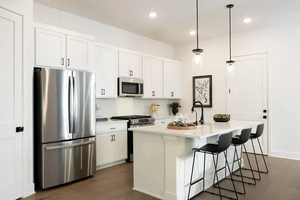 8026 Bird Song CIR, Austin, TX 78745