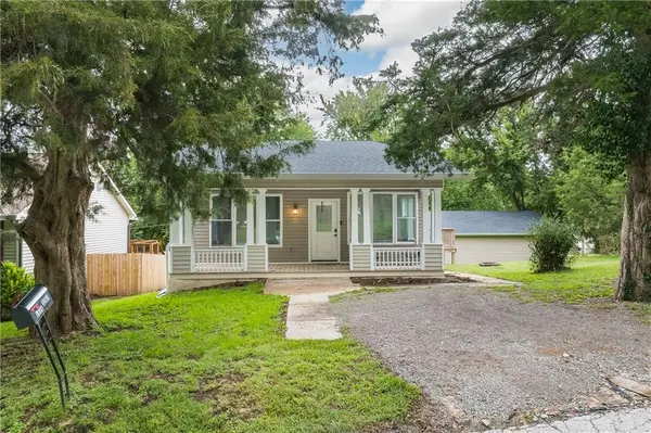3207 Scott ST, St Joseph, MO 64507