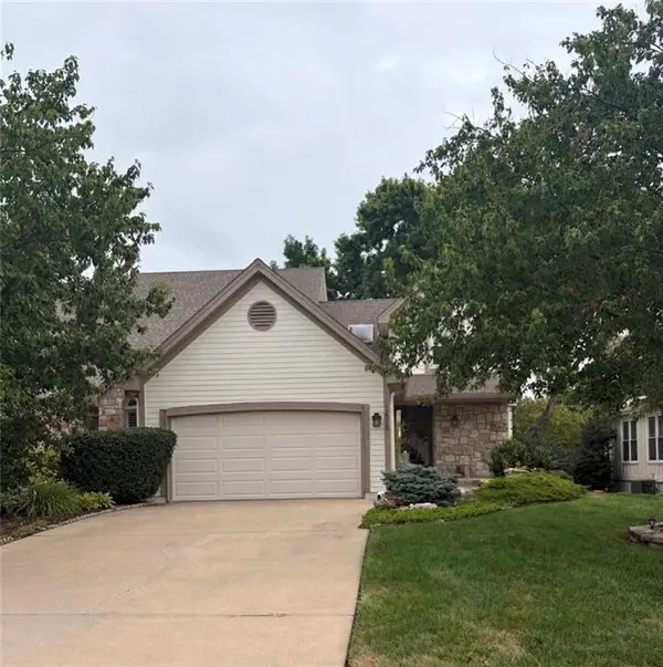 12015 Slater ST, Overland Park, KS 66213