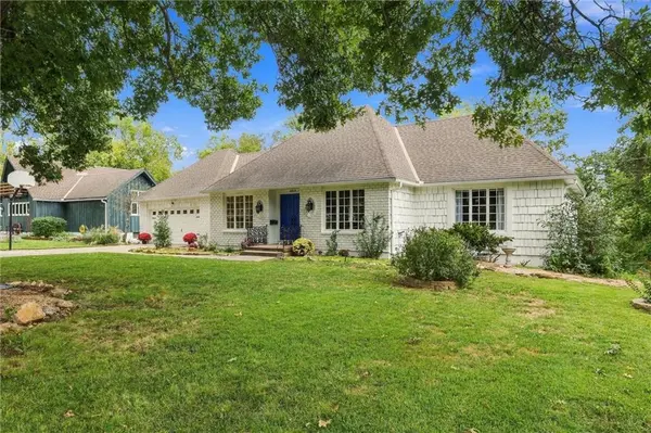 10935 Lydia AVE, Kansas City, MO 64131