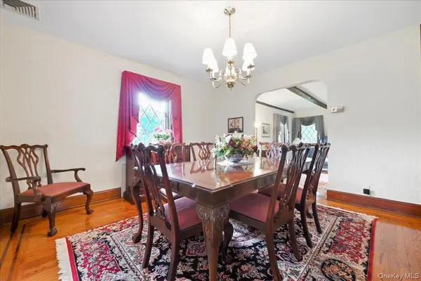 119 Somerset AVE, Garden City, NY 11530
