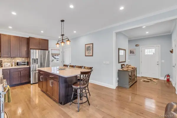 300 Fiddler LN, Greenport, NY 11944