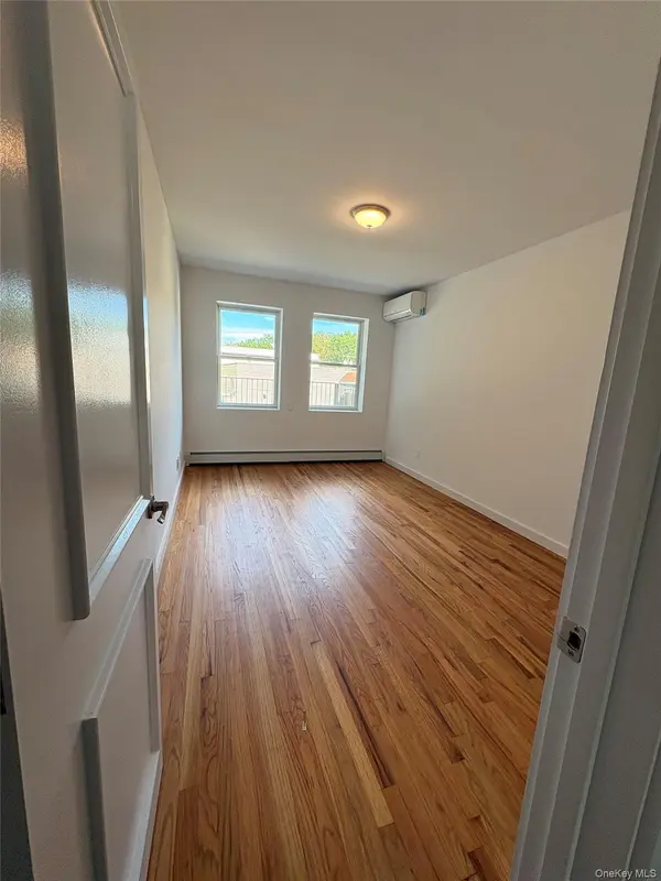 1009 Northern, Manhasset, NY 11030
