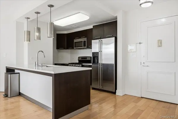 64-05 Yellowstone BLVD #PH504, Forest Hills, NY 11375