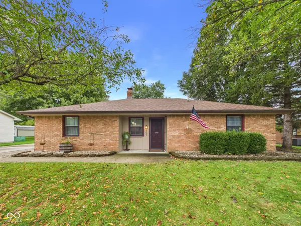 507 Country Club LN, Anderson, IN 46011