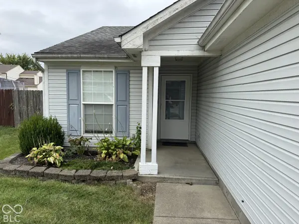 5542 Lippan WAY, Indianapolis, IN 46221