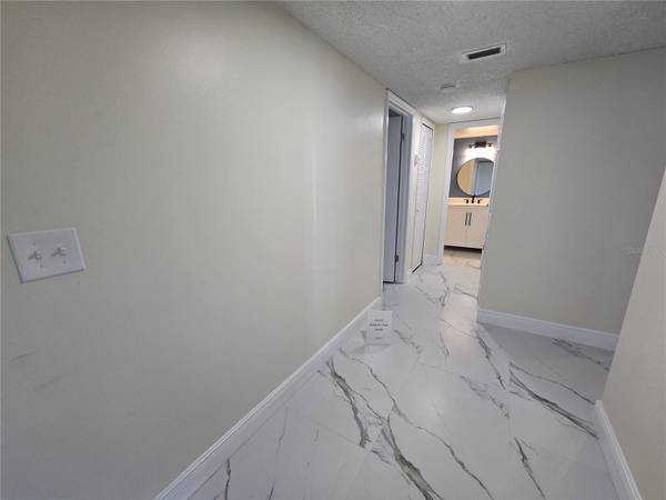 410 S NETHERWOOD CRES #410, Altamonte Springs, FL 32714
