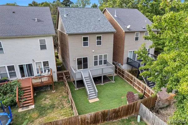 2122 Franz Park LN, St Louis, MO 63139