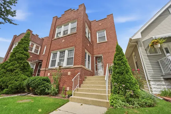 5118 W Byron ST, Chicago, IL 60641