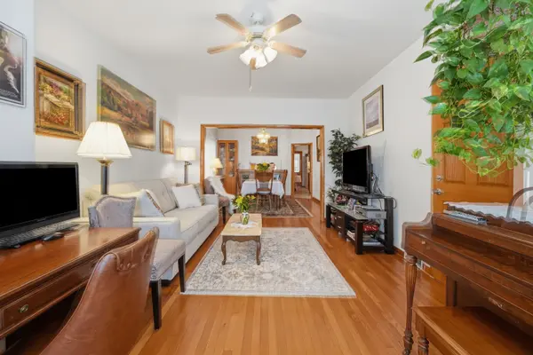 5118 W Byron ST, Chicago, IL 60641