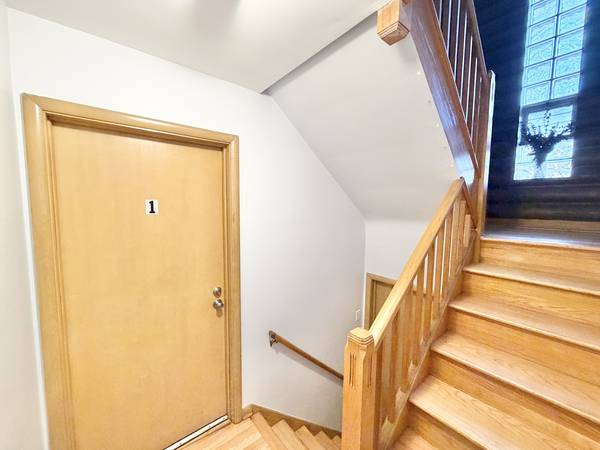 5626 N Central AVE, Chicago, IL 60646