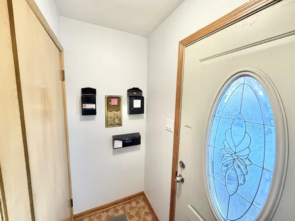 5626 N Central AVE, Chicago, IL 60646