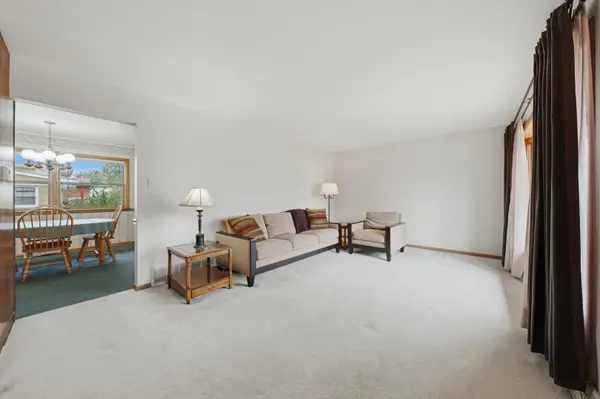 171 Serena DR, Chicago Heights, IL 60411