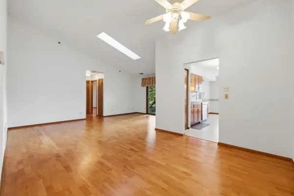 10268 Southwest HWY #3B, Chicago Ridge, IL 60415