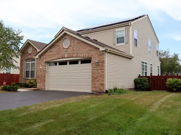 1496 Misty LN, Bolingbrook, IL 60490