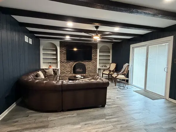 15558 Larkspur LN, Orland Park, IL 60462
