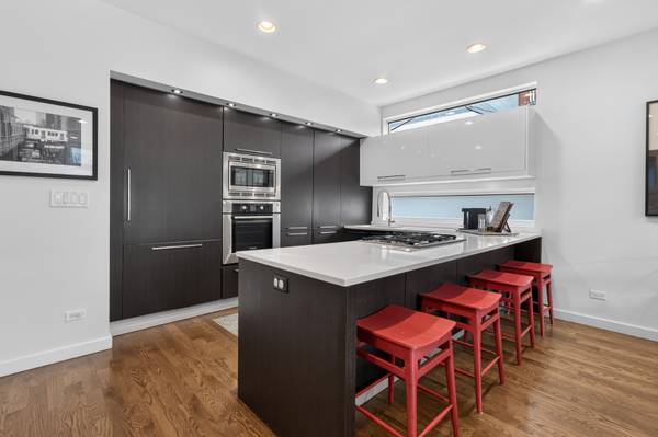 2012 W Shakespeare AVE #1, Chicago, IL 60647