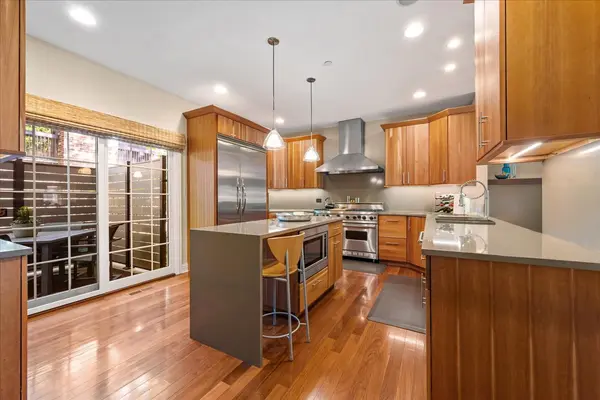 930 Central AVE, Highland Park, IL 60035
