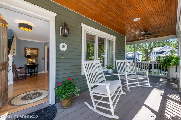 318 W Lake ST, Barrington, IL 60010