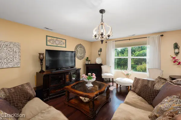 1152 Midnight PL, Yorkville, IL 60560