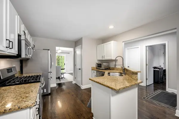 13866 STEEPLES RD, Lemont, IL 60439