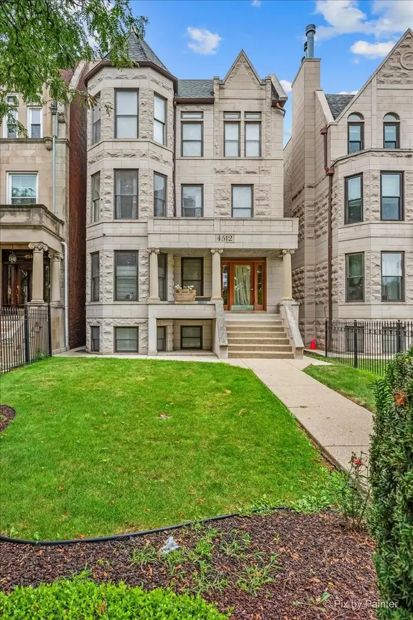 4512 S Greenwood AVE #3, Chicago, IL 60653