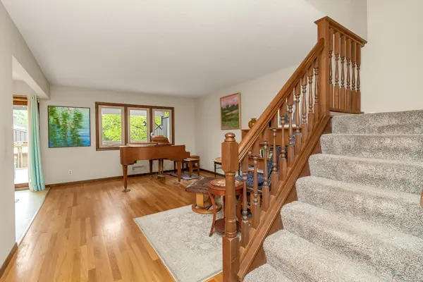 1217 Brighton SQ, New Brighton, MN 55112