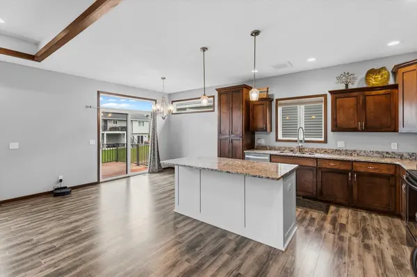 1803 Morning Glory DR, River Falls, WI 54022