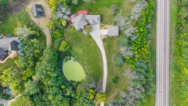 22530 Forest Ridge DR, Lakeville, MN 55044