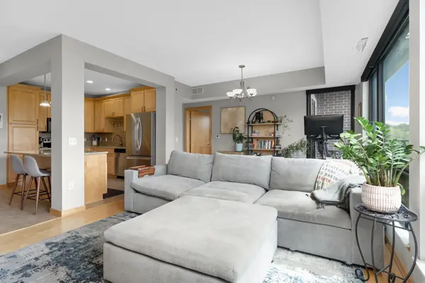 284 Spring ST #307, Saint Paul, MN 55102