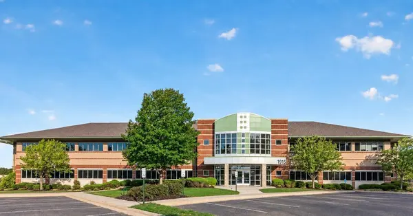 1915 Plaza DR #202, Eagan, MN 55122