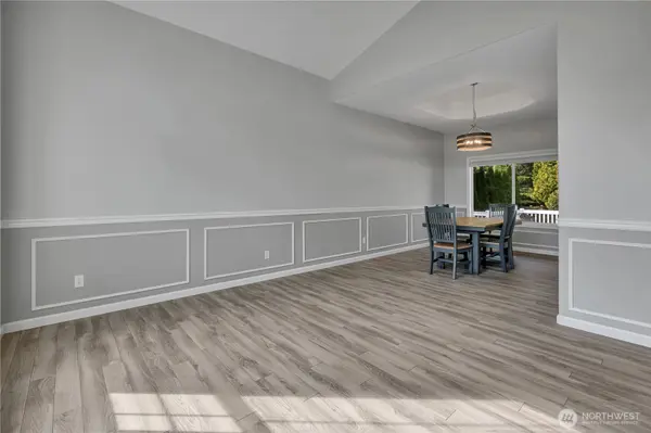 10910 238th Avenue Ct E, Buckley, WA 98321