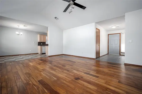 424 Crest PL, Norman, OK 73071
