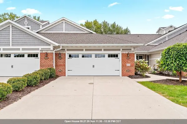 2617 BAY HARBOR CIR #2, Green Bay, WI 54304