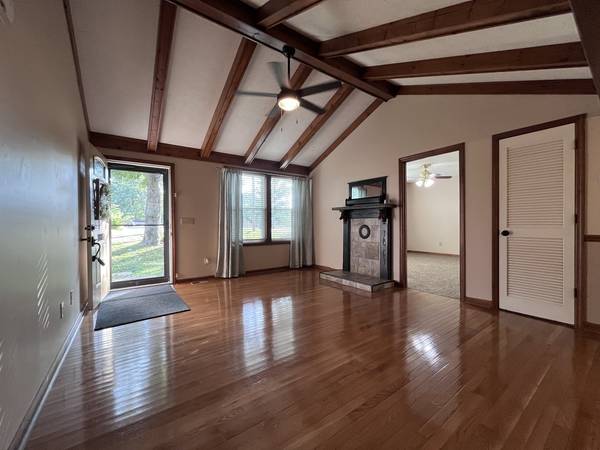 1807 Winding Way Dr, White House, TN 37188