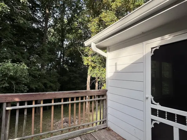 1807 Winding Way Dr, White House, TN 37188