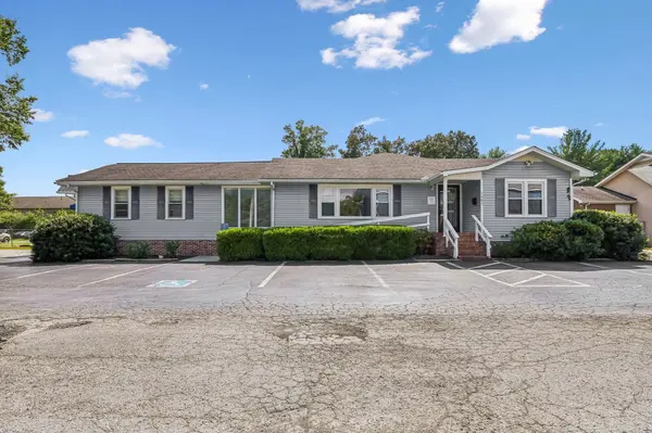 1402 Willow Dr, Manchester, TN 37355