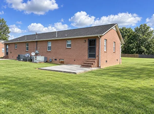 188 Pine Grove Rd, Smithville, TN 37166