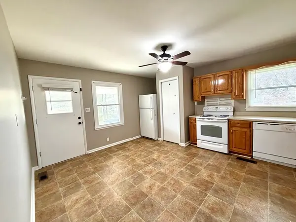 3507 Velma Dr, Hopkinsville, KY 42240