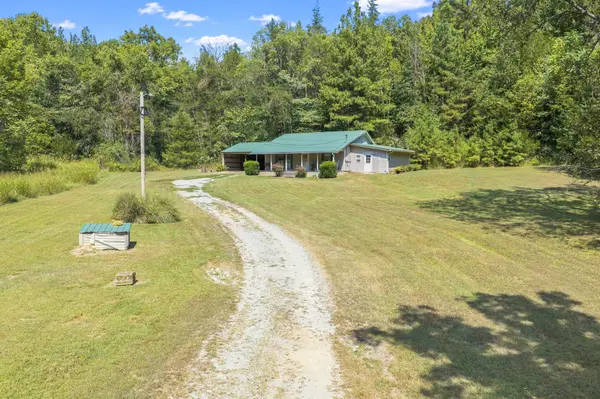 4334 Swindle Creek Rd, Linden, TN 37096