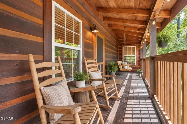 772 Deer Path Lane, Gatlinburg, TN 37738