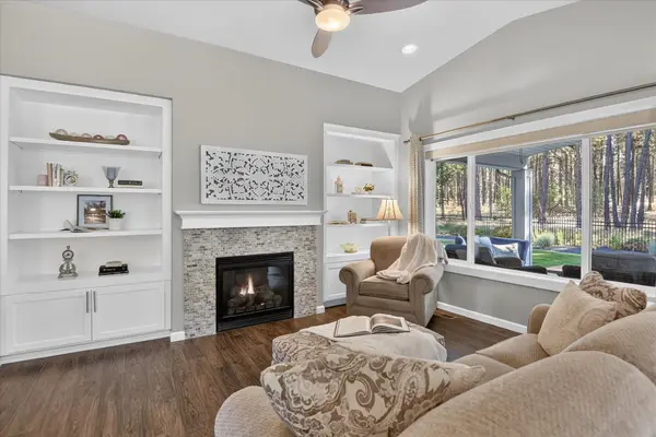 1015 W Siena Peak Dr, Spokane, WA 99224