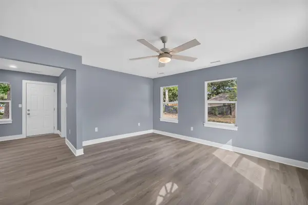 6415 N West Park View St, Park City, KS 67219