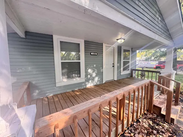 1234 SW McAlister AVE, Topeka, KS 66604