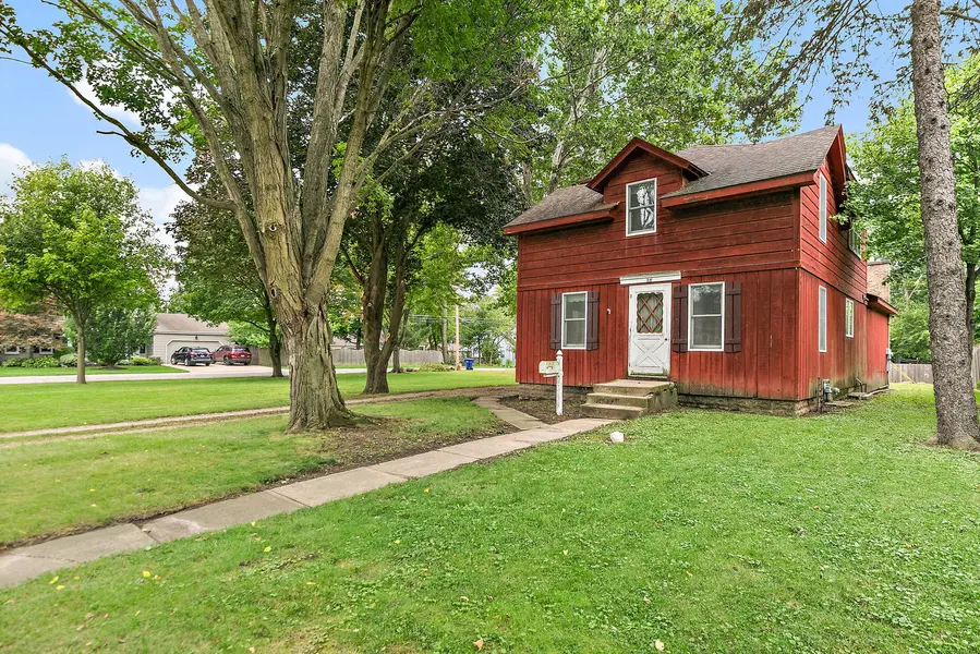 34 Nebraska ST, Geneva, IL 60134
