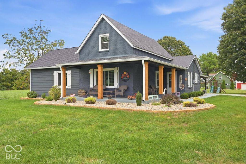 6425 N 125 RD W, Whiteland, IN 46184