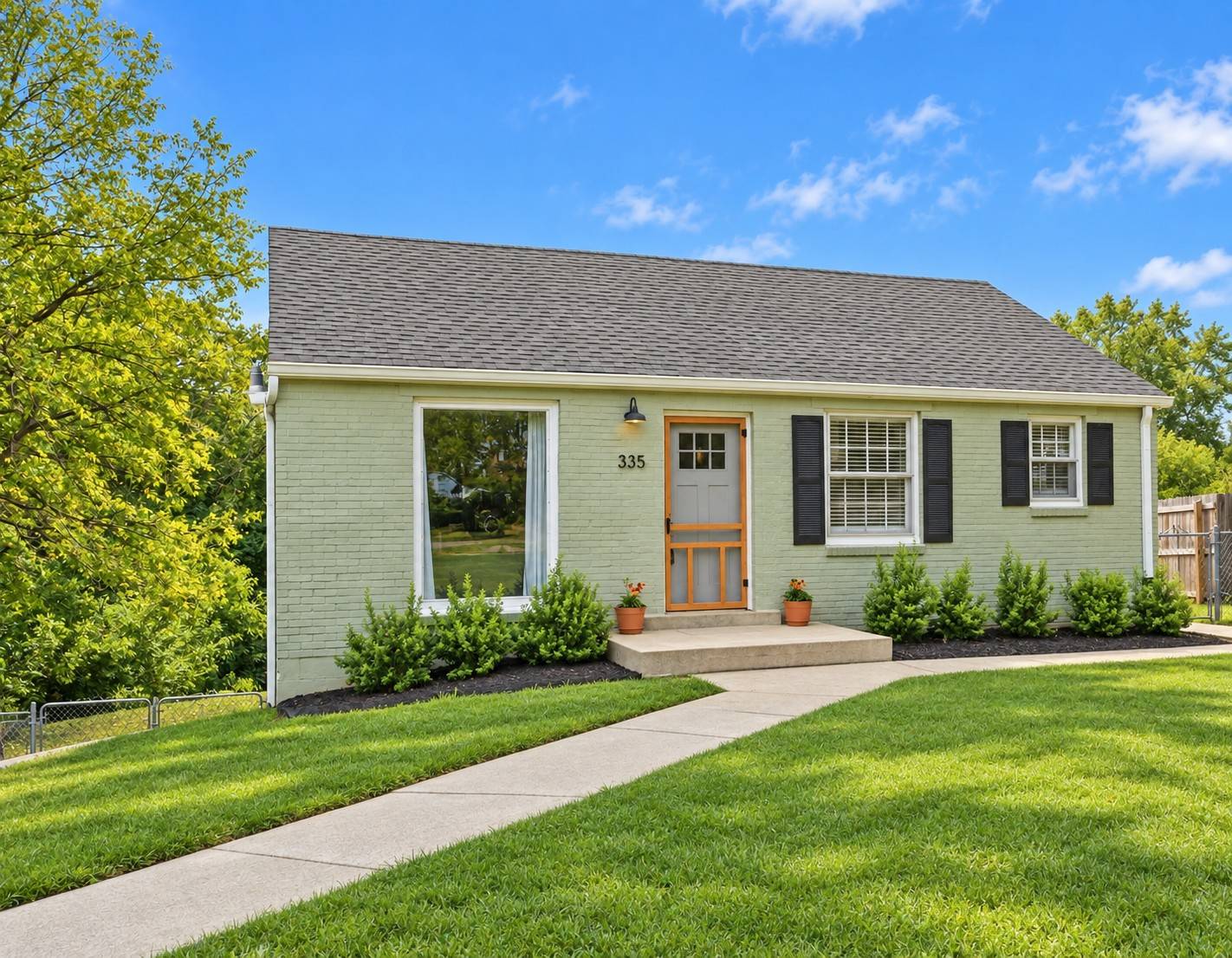 335 Tamworth Dr, Nashville, TN 37214