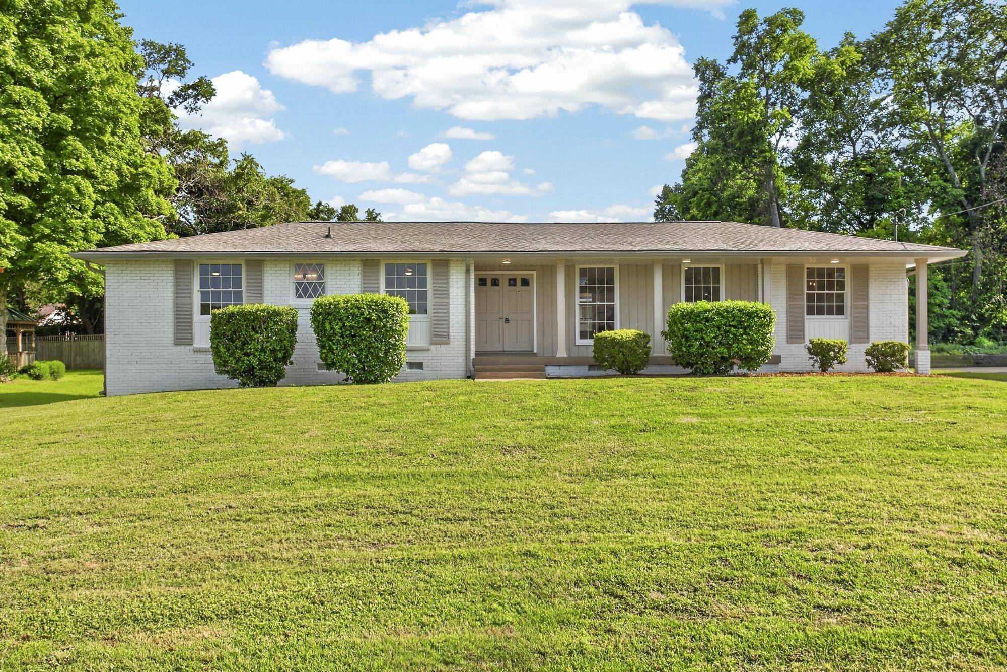 644 Topeka Dr, Hermitage, TN 37076