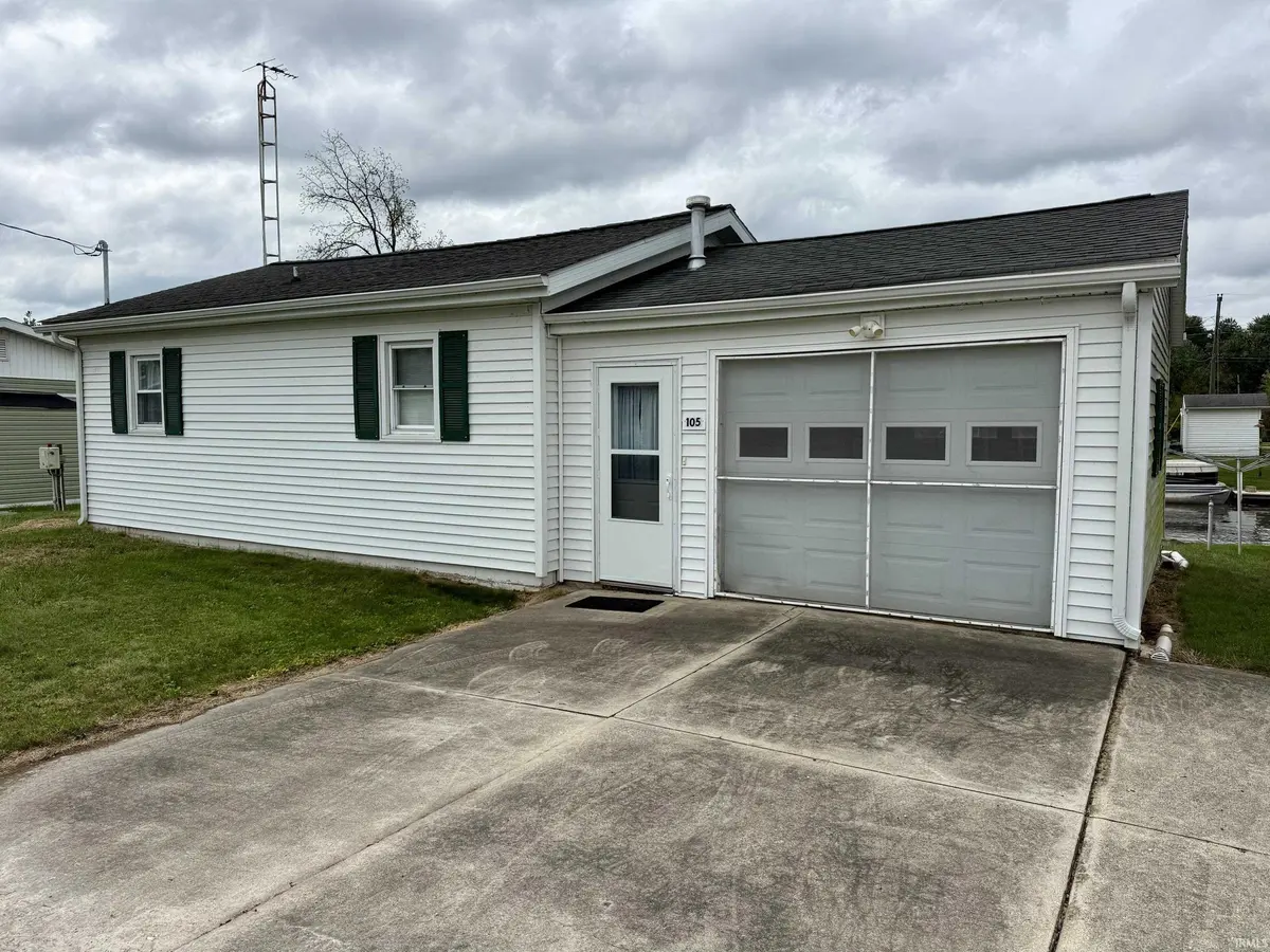 105 EMS B5 LN, Leesburg, IN 46538