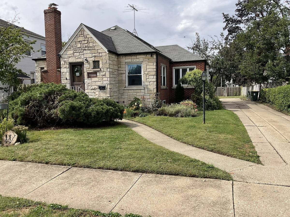 18326 Walter ST, Lansing, IL 60438